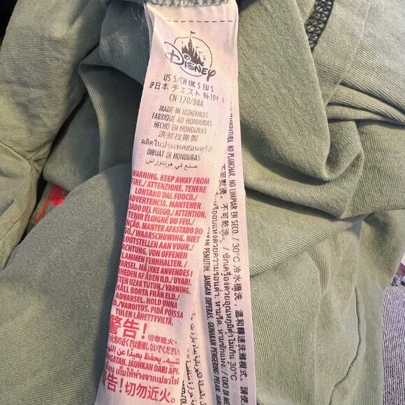 Disney Mickey Mouse "Sleigh What" Long Sleeve Holiday Tee.  Unisex Size Small - Picture 5 of 7